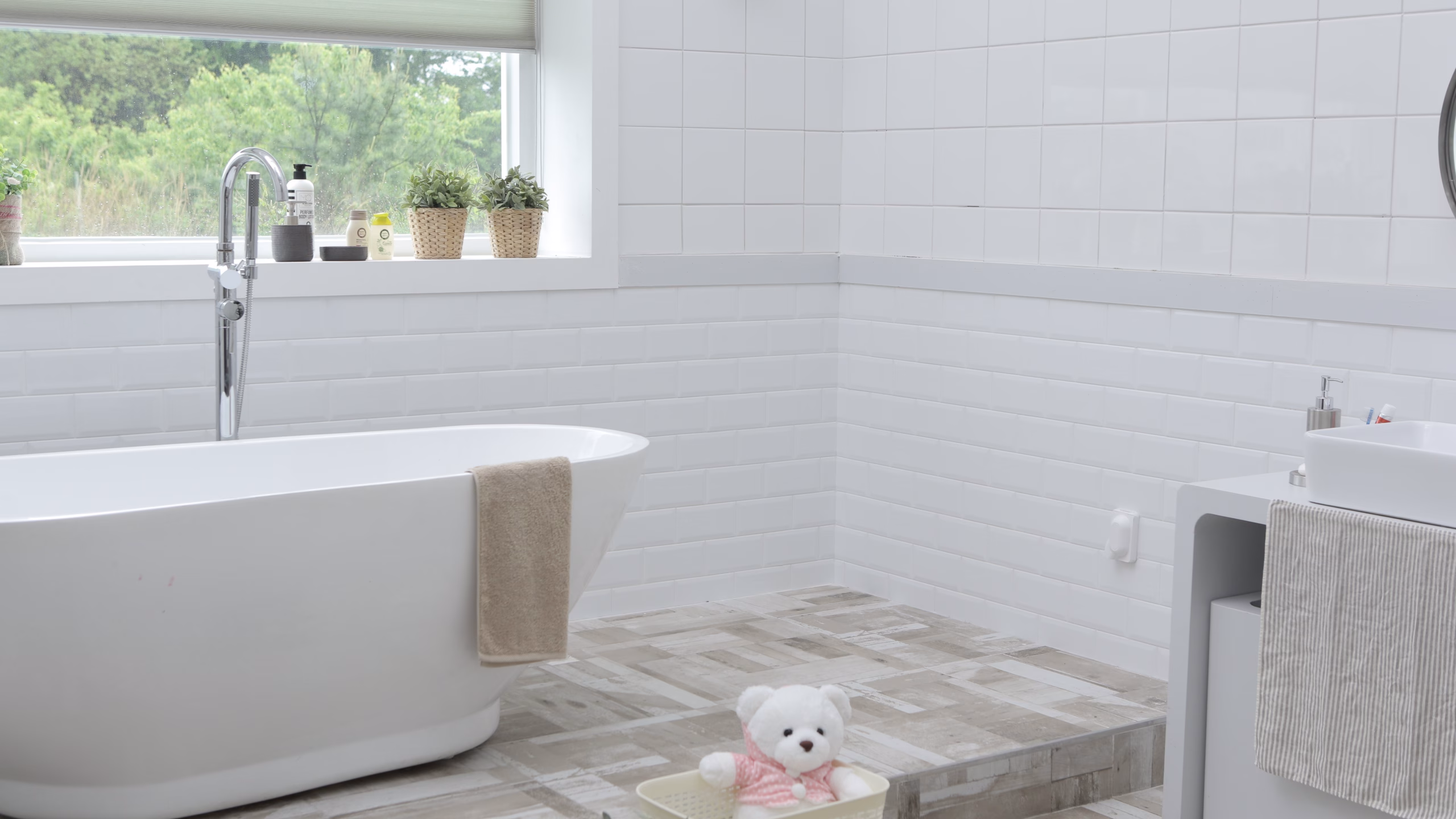 Comment aménager une petite salle de bains sans perdre en confort ?